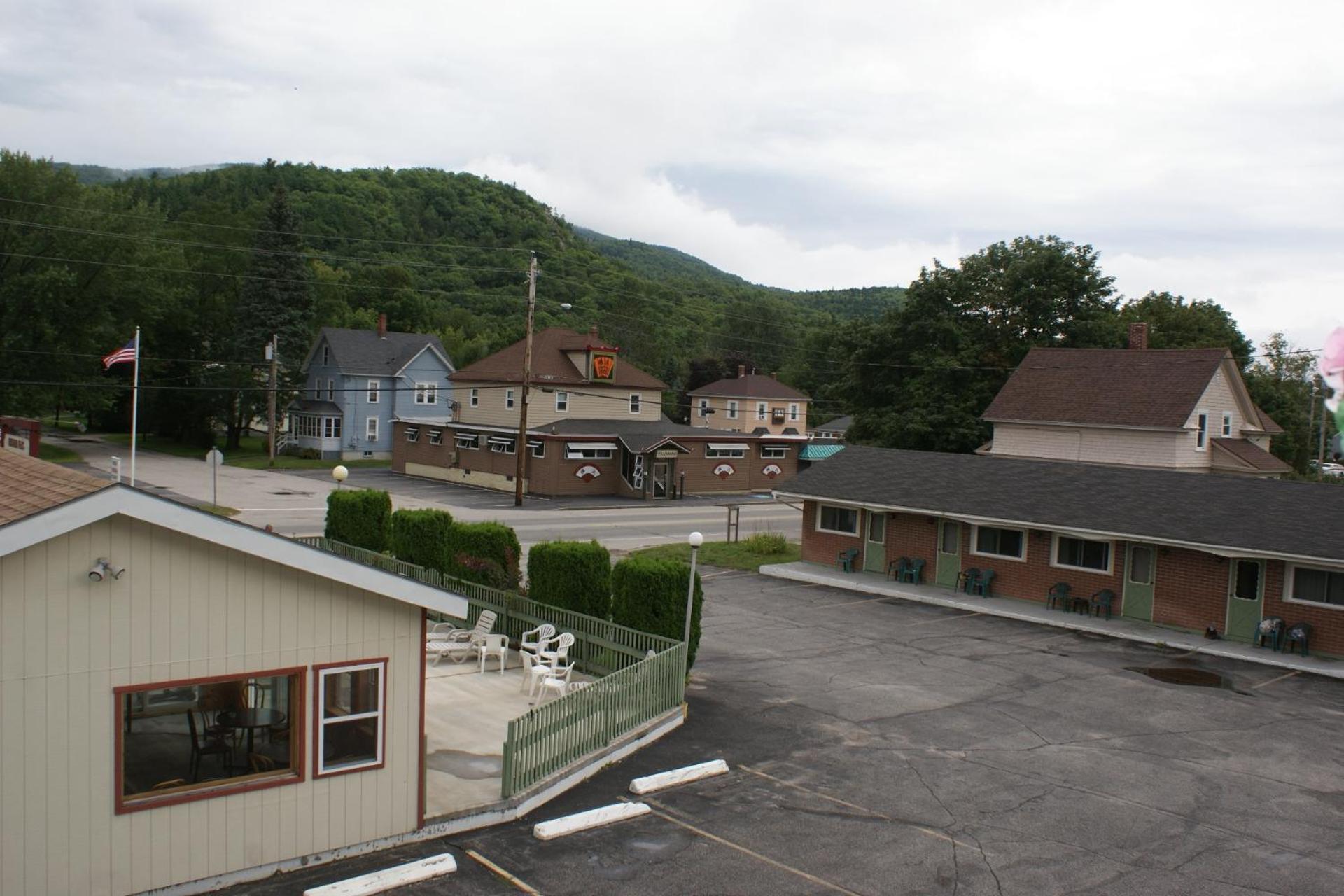 Northern Peaks Motor Inn Gorham Bagian luar foto