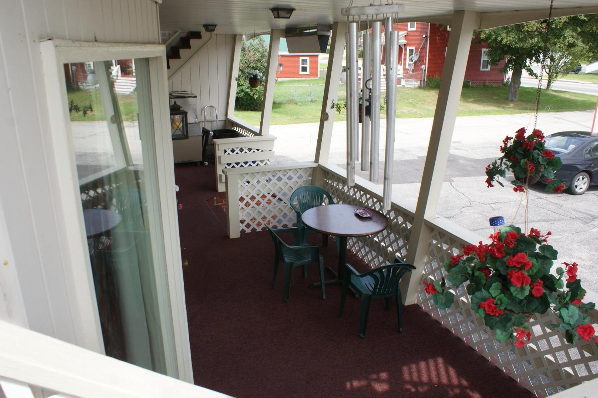 Northern Peaks Motor Inn Gorham Bagian luar foto