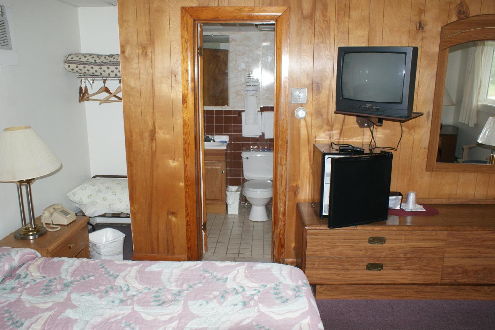 Northern Peaks Motor Inn Gorham Bagian luar foto