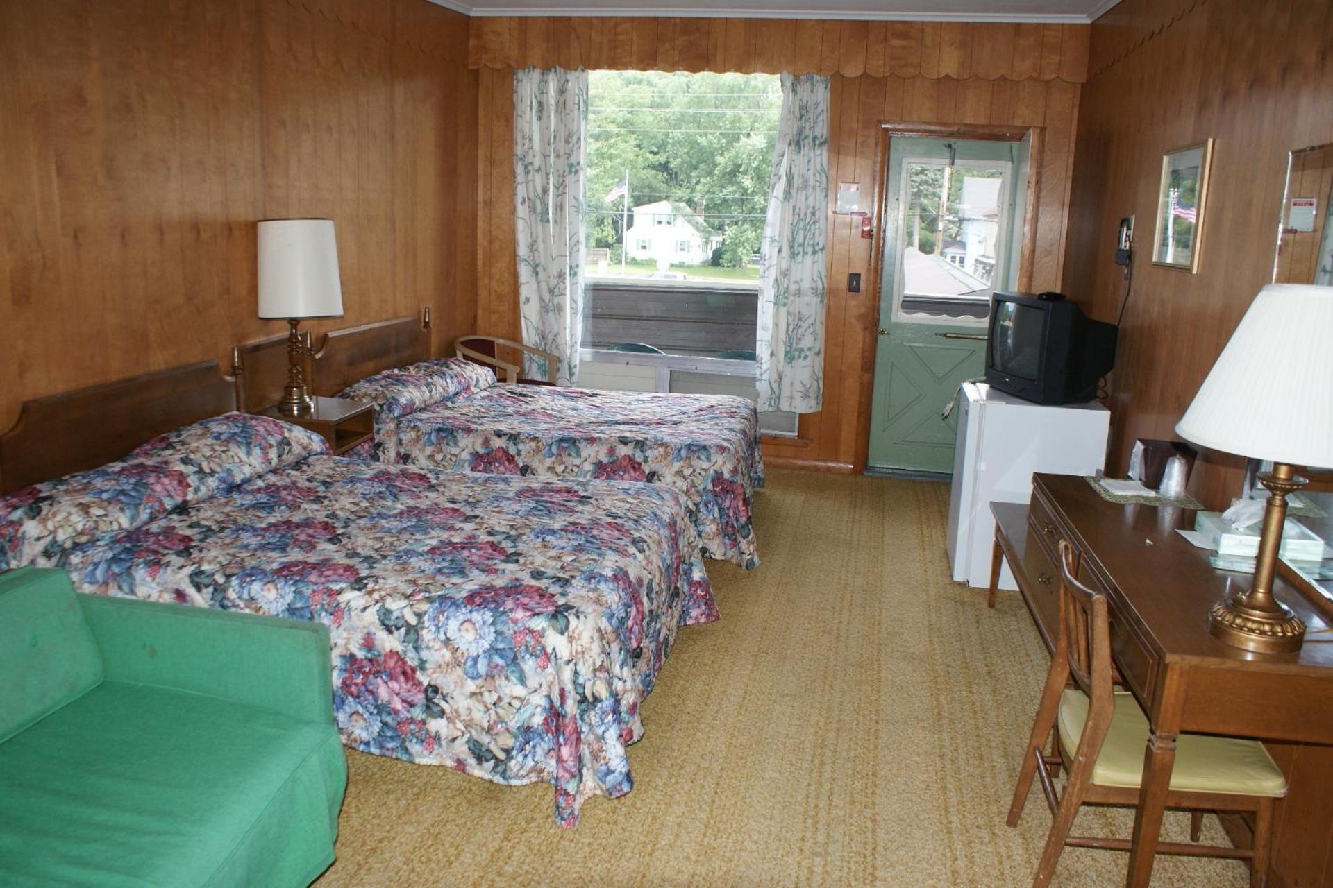 Northern Peaks Motor Inn Gorham Bagian luar foto