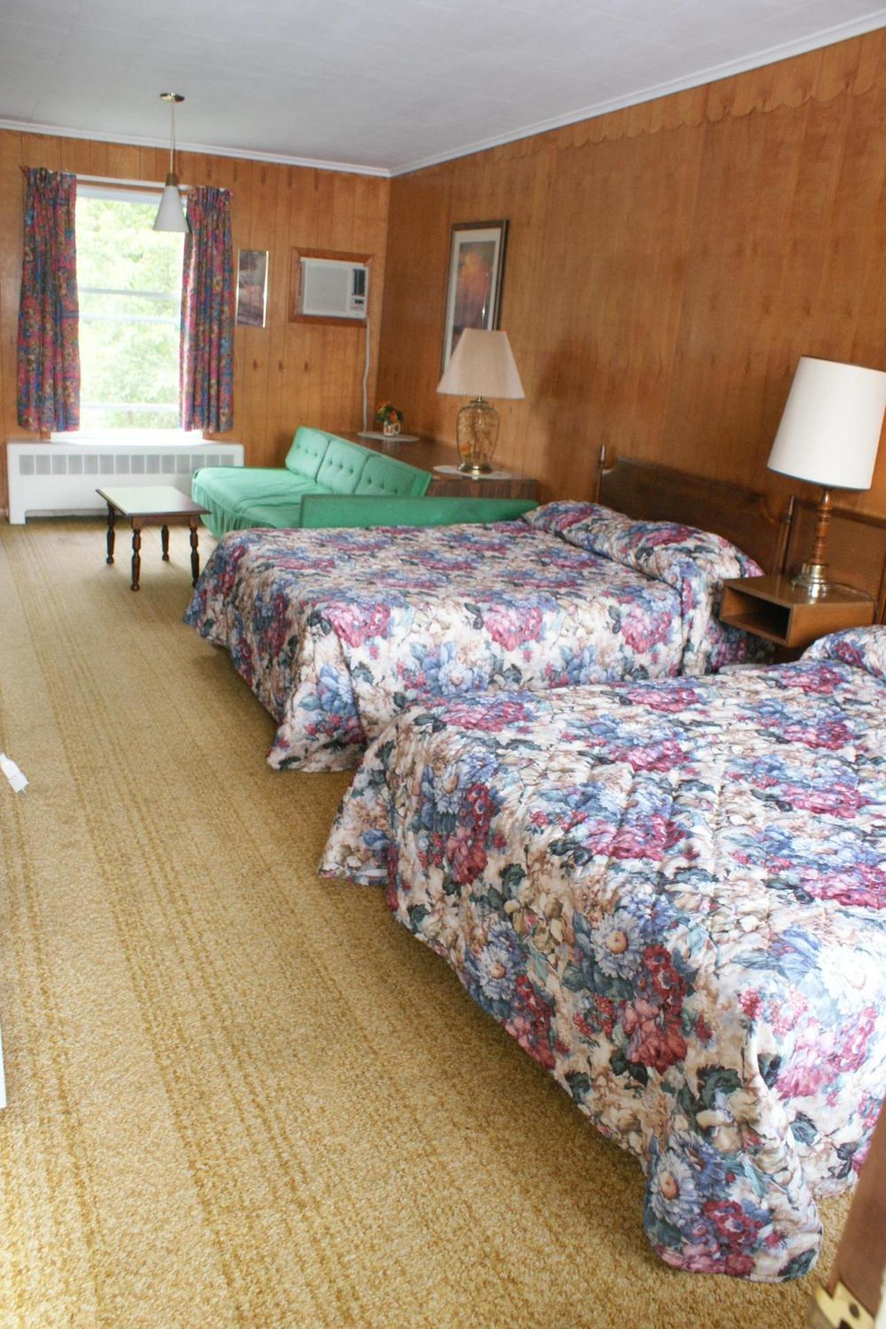 Northern Peaks Motor Inn Gorham Bagian luar foto